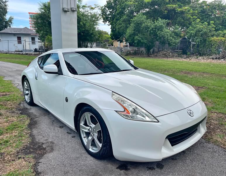 2013 Nissan 370Z - Sport Coupe 2D
