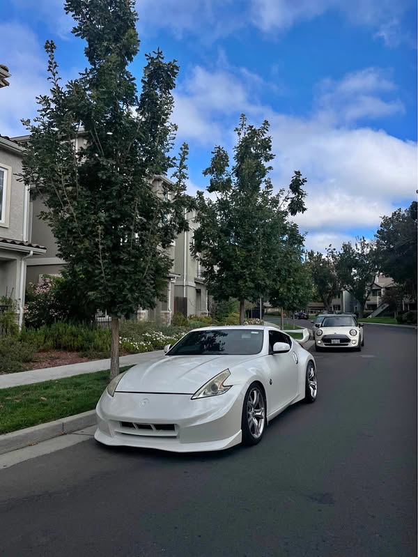 2011 Nissan 370Z - Coupe 2D
