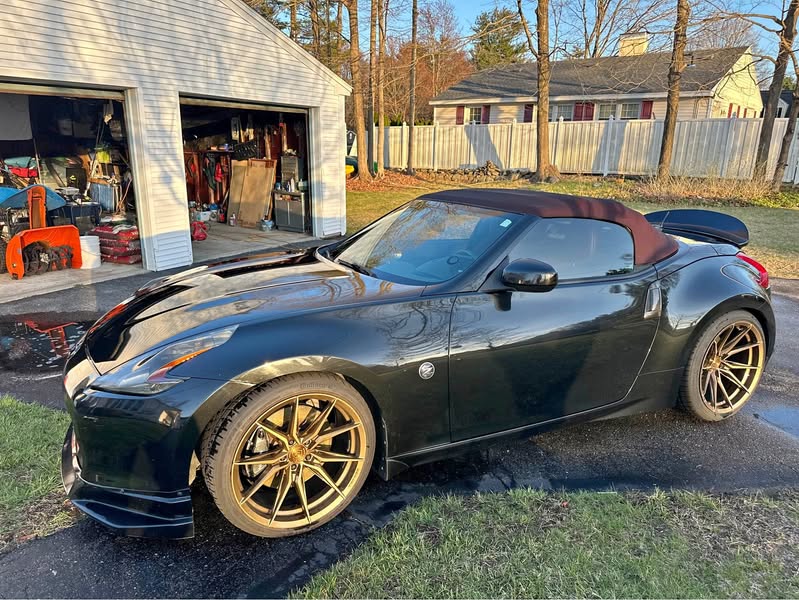 2010 Nissan 370Z - Touring Roadster 2D