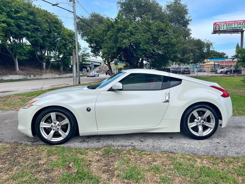 2013 Nissan 370Z - Sport Coupe 2D
