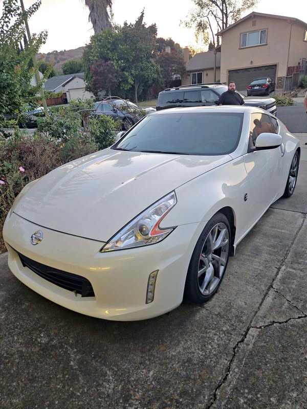 2014 Nissan 370Z - Sport Touring Coupe 2D