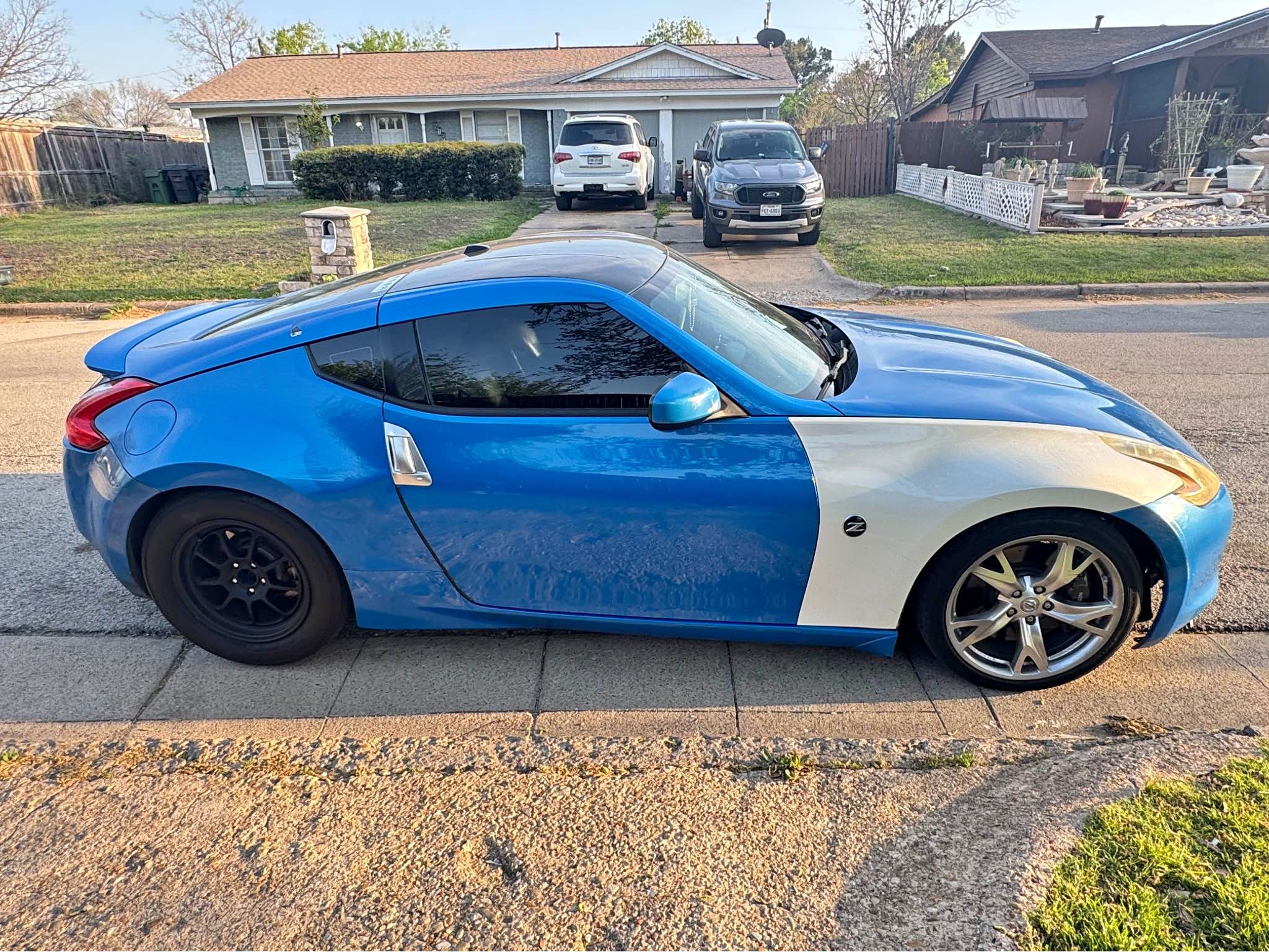 2009 Nissan 370Z - Sport Touring Coupe 2D