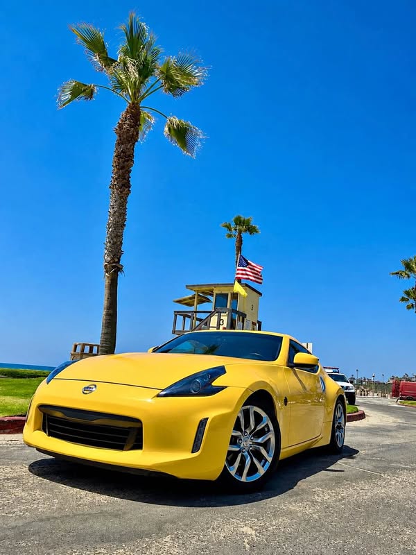 2009 Nissan 370Z - Sport Touring Coupe 2D