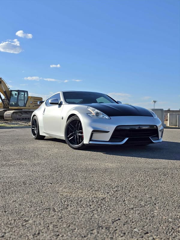2010 Nissan 370Z - Sport Coupe 2D