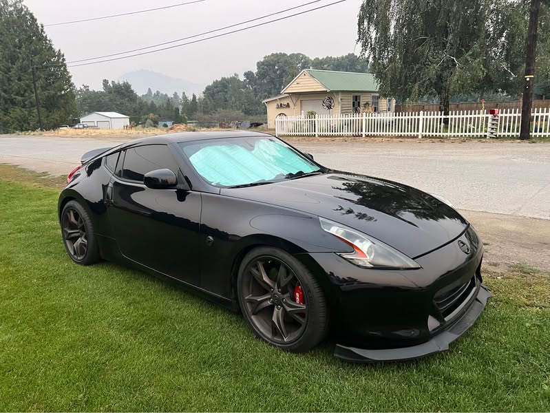 2010 Nissan 370Z - Sport Touring Coupe 2D