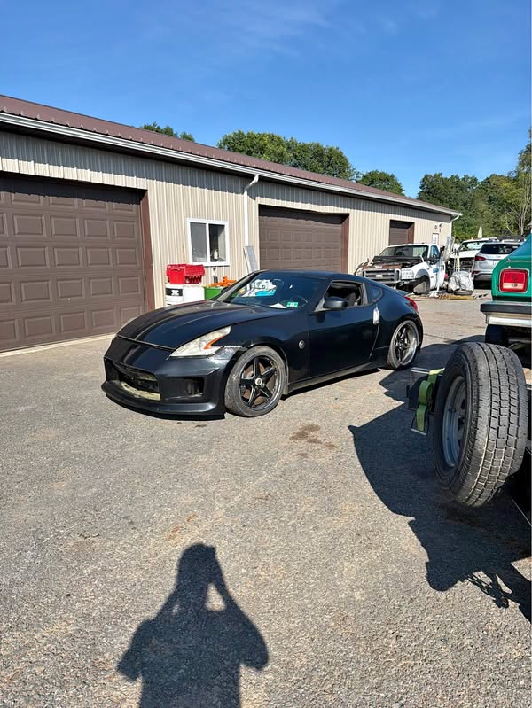 2010 Nissan 370Z - Coupe 2D