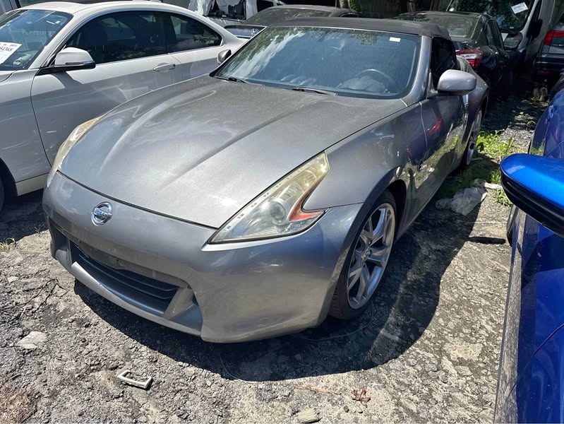2010 Nissan 370Z - Coupe 2D