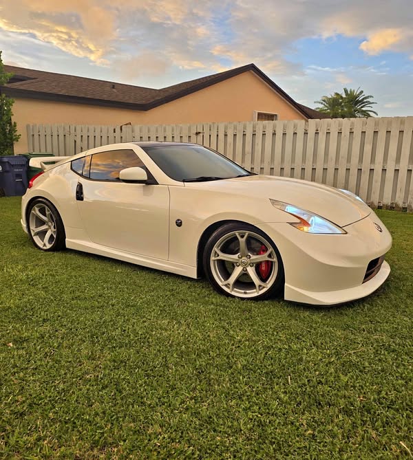 2010 Nissan 370Z - NISMO Coupe 2D