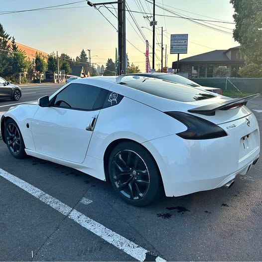 2015 Nissan 370Z - Sport Tech Coupe 2D