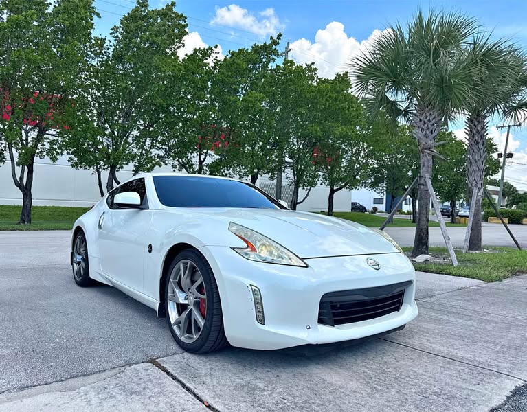 2014 Nissan 370Z - Touring Coupe 2D