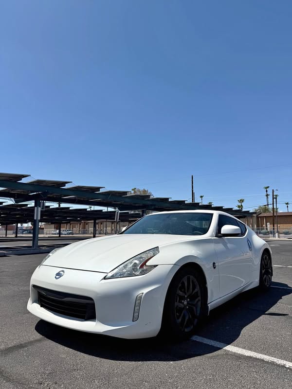 2015 Nissan 370Z - Sport Touring Coupe 2D