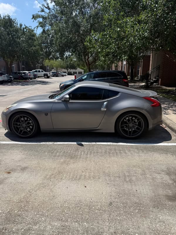 2010 Nissan 370Z - Coupe 2D