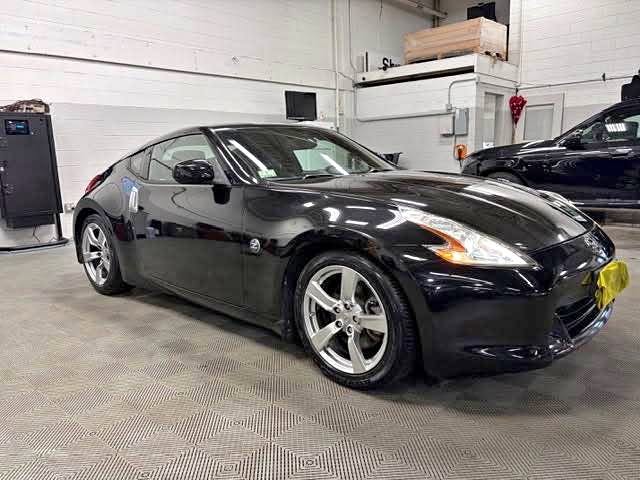 2009 Nissan 370Z Touring Coupe 2D