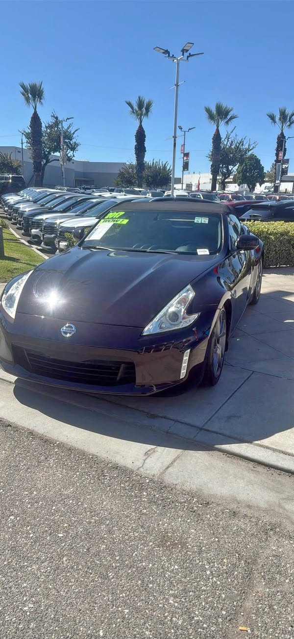 2017 Nissan 370Z - Touring Sport Roadster 2D