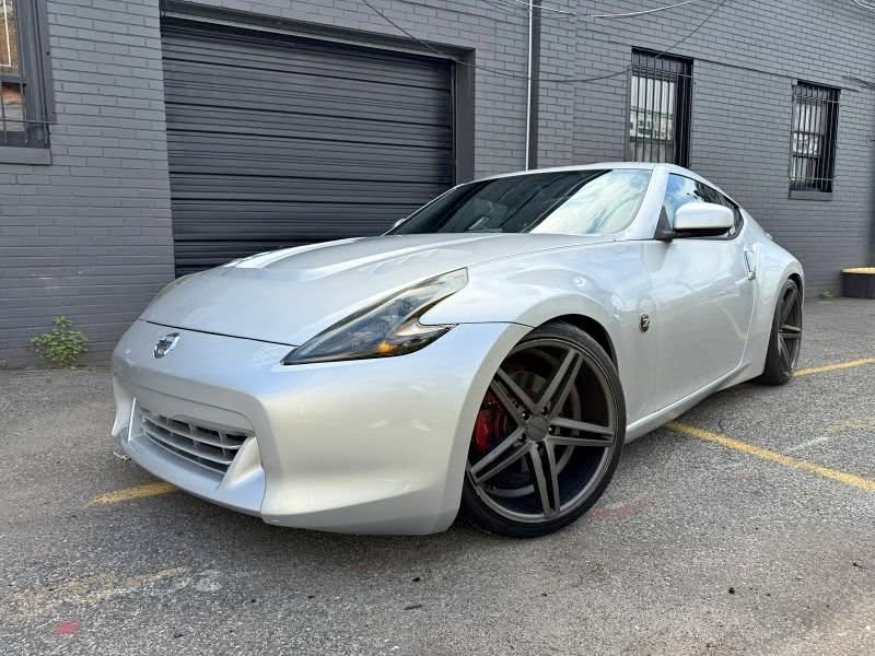 2010 Nissan 370Z Touring Coupe 2D