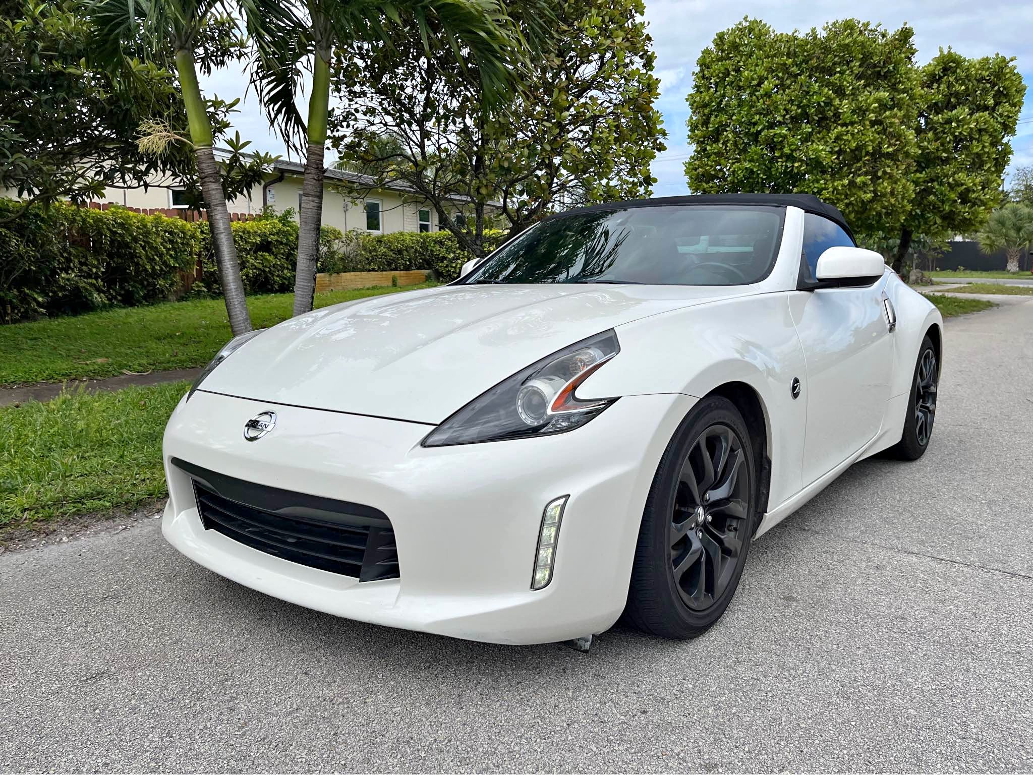 2018 Nissan 370Z - Sport Touring Roadster 2D