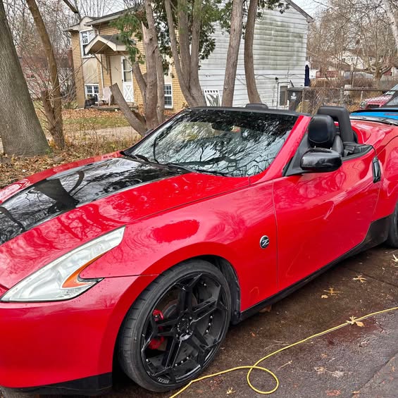 2011 Nissan 370Z - Touring Sport Roadster 2D