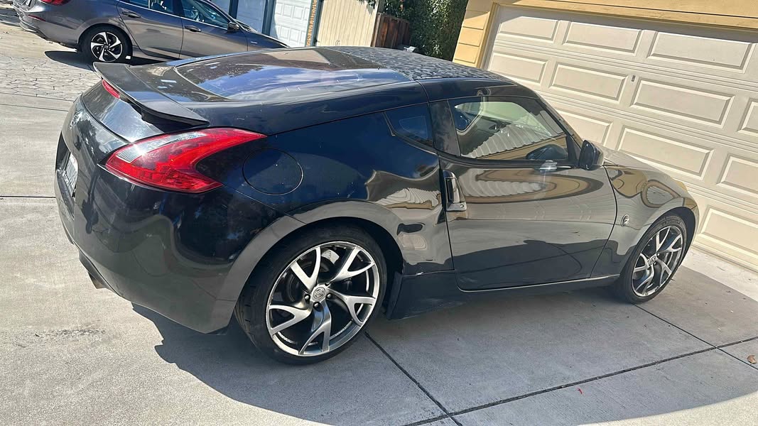 2012 Nissan 370Z - Roadster 2D