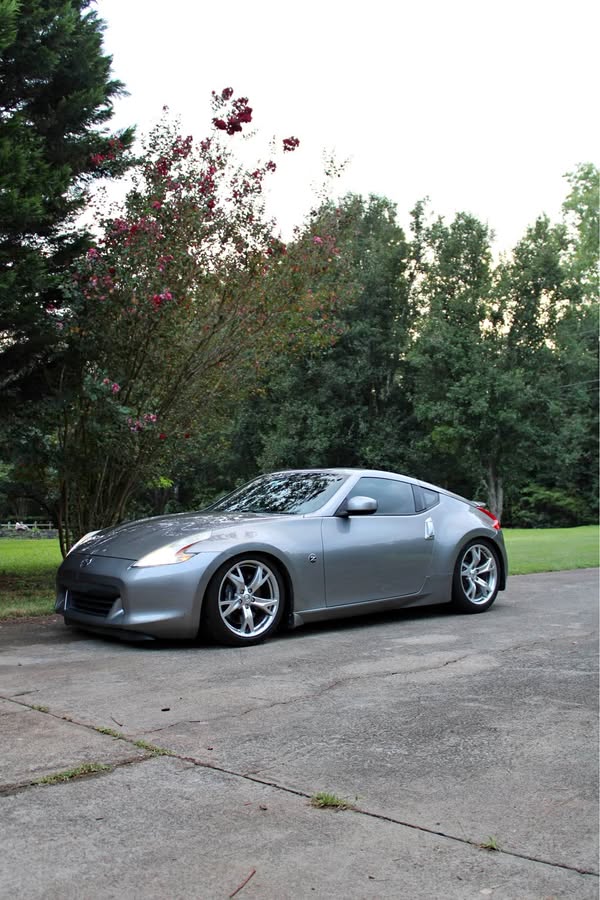 2009 Nissan 370Z - Sport Touring Coupe 2D
