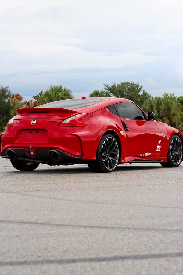 2016 Nissan 370Z - Nismo tech