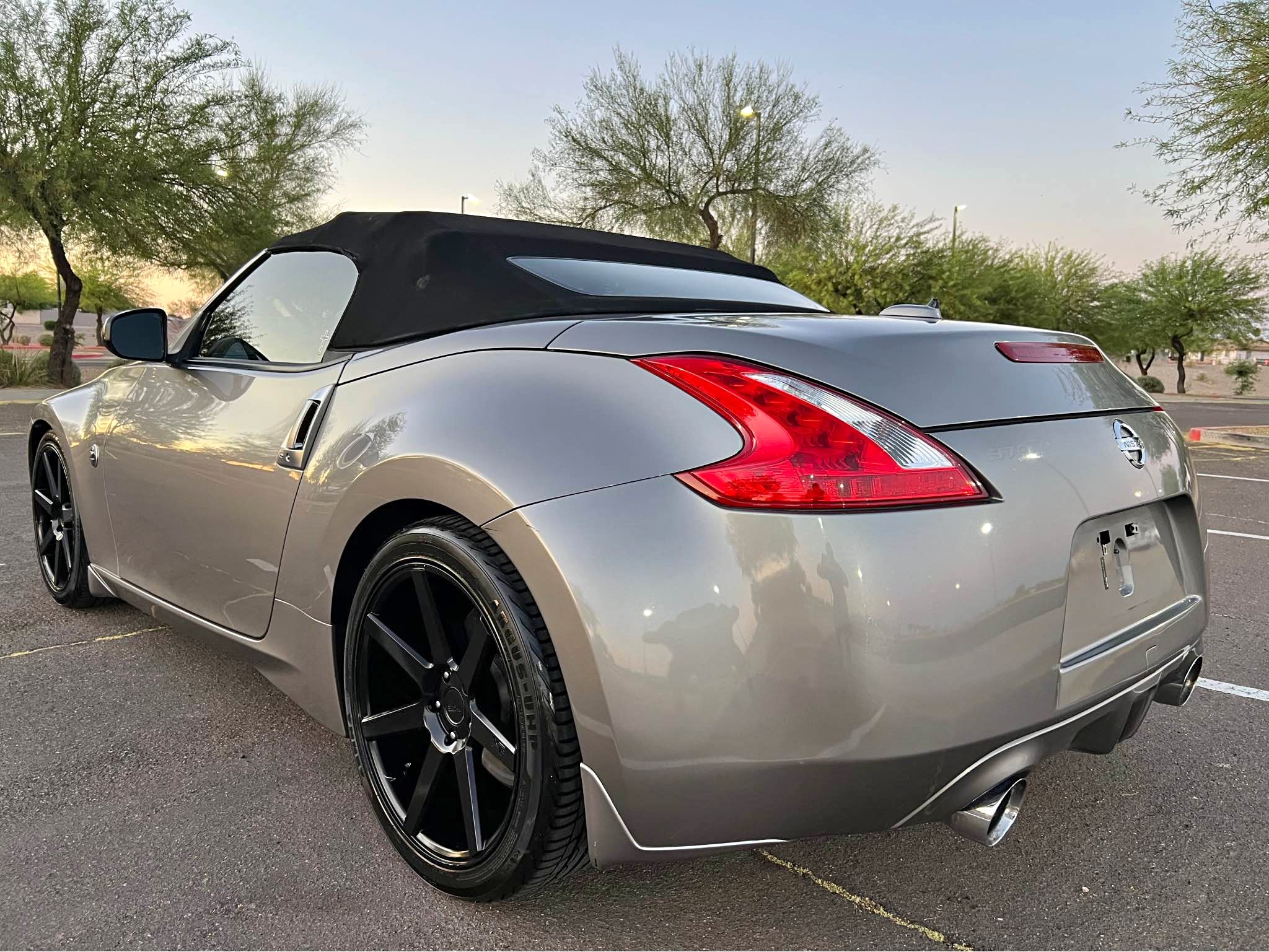 2010 Nissan 370Z - Touring Sport Roadster 2D