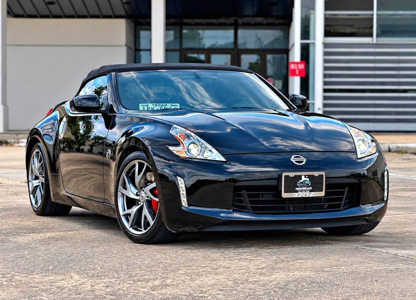 2016 Nissan 370Z - Touring Sport Roadster 2D