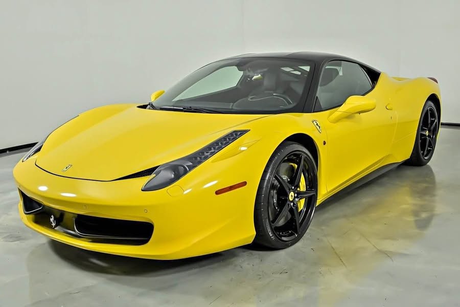 2013 Ferrari 458 Italia - Coupe 2D