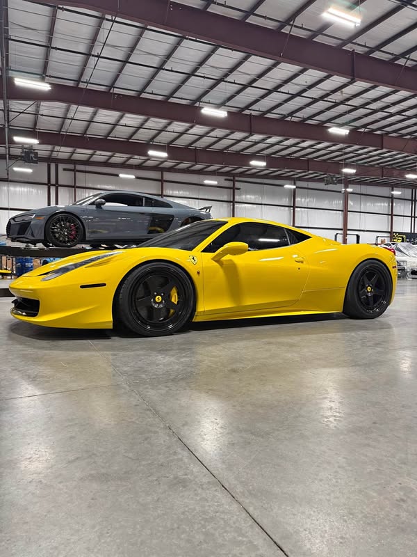 2011 Ferrari 458 Italia - Coupe 2D