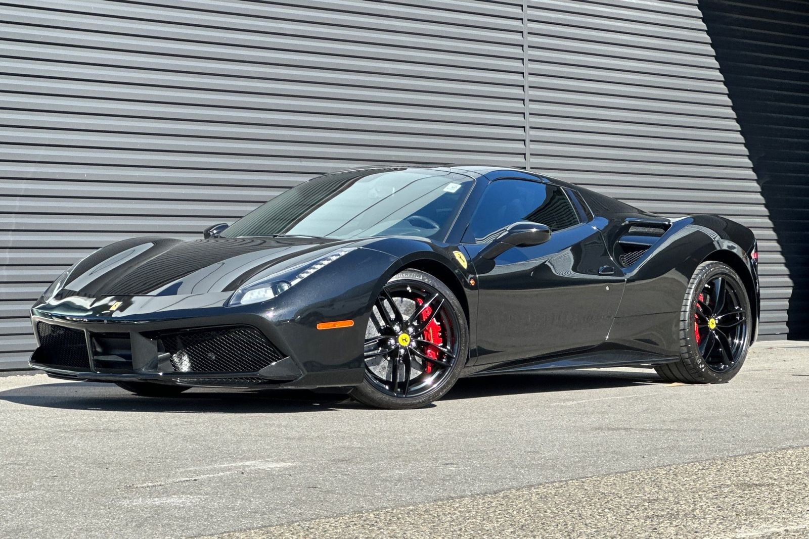 2018 Ferrari 488 Base