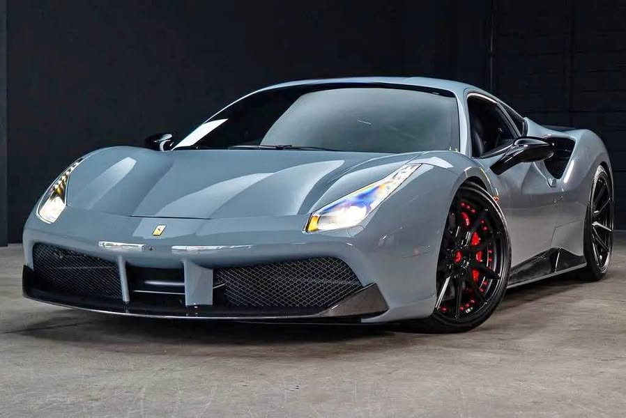 2016 Ferrari 488 GTB - 17000
