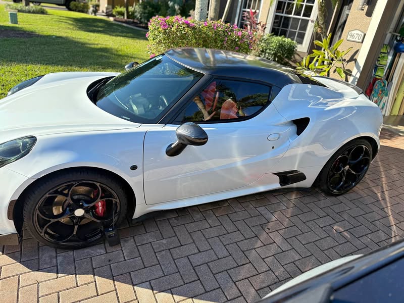 2015 Alfa Romeo 4C - Coupe 2D
