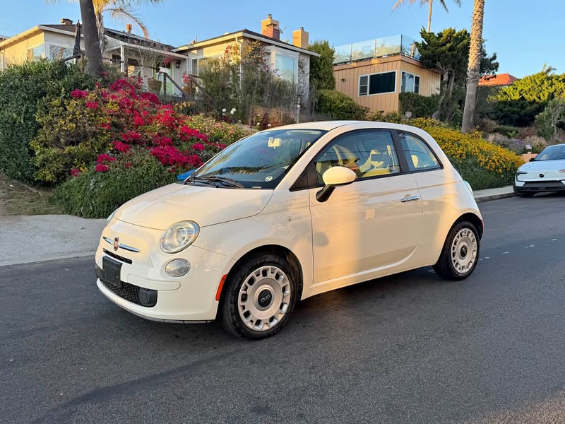 2013 Fiat 500 - Pop Hatchback 2D
