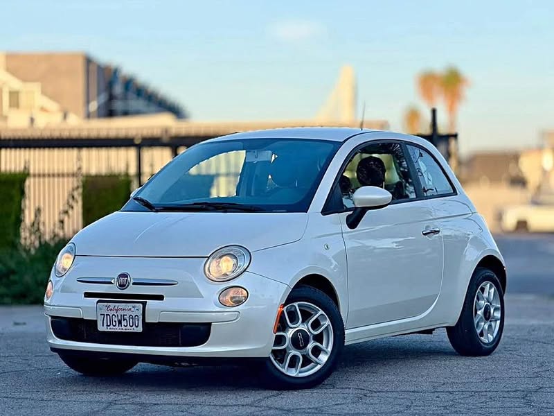 2013 Fiat 500 - Pop Hatchback 2D