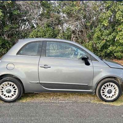 2012 Fiat 500 - Lounge Hatchback 2D