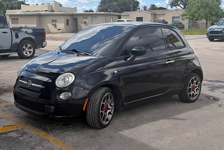 2015 Fiat 500 - Pop Hatchback 2D