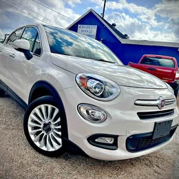 2013 Fiat 500 - 500C Lounge Convertible 2D