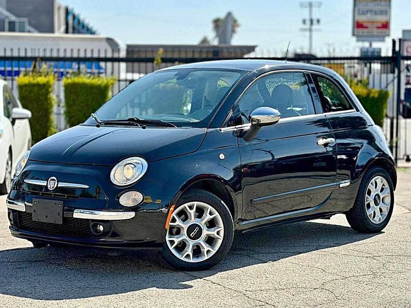 2017 Fiat 500 - Lounge Hatchback 2D