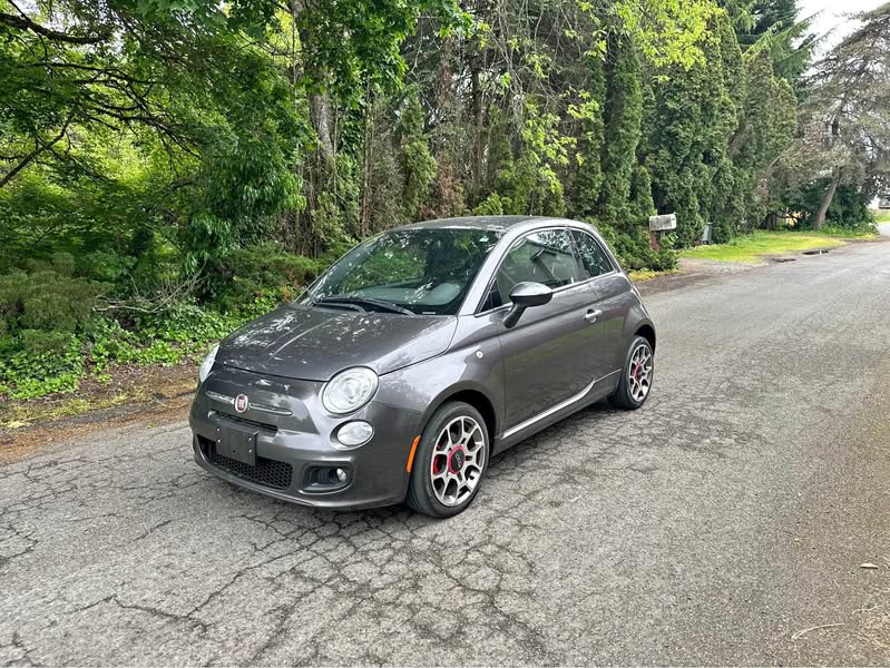 2015 Fiat 500 - 500C Lounge Convertible 2D