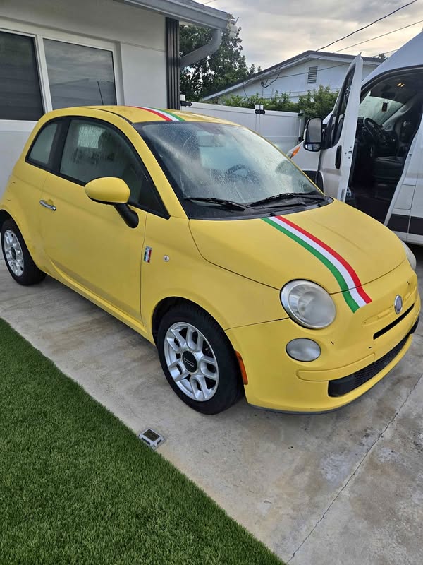 2013 Fiat 500 - Pop Hatchback 2D