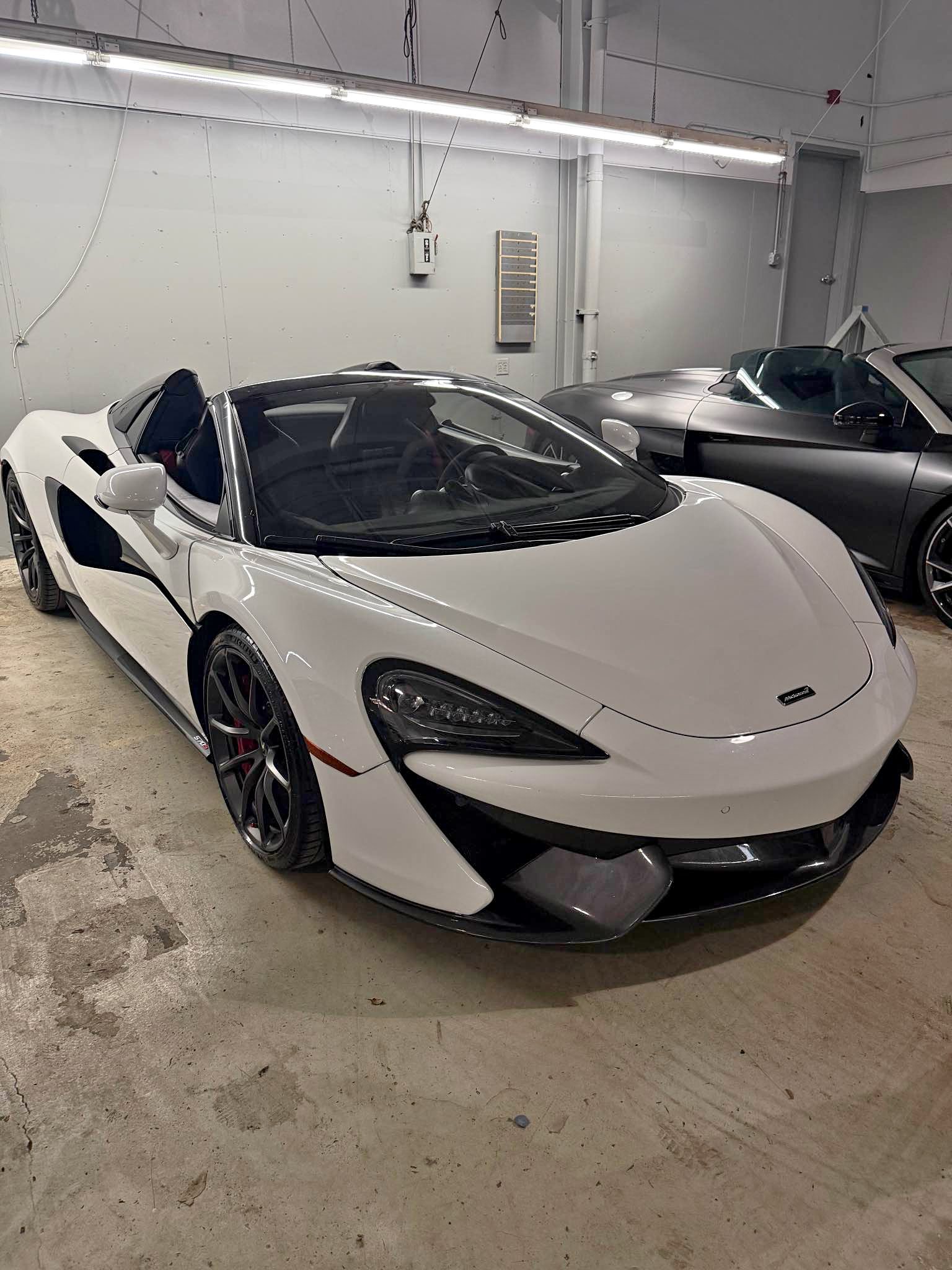 2019 Mclaren 570S - Spider Convertible 2D