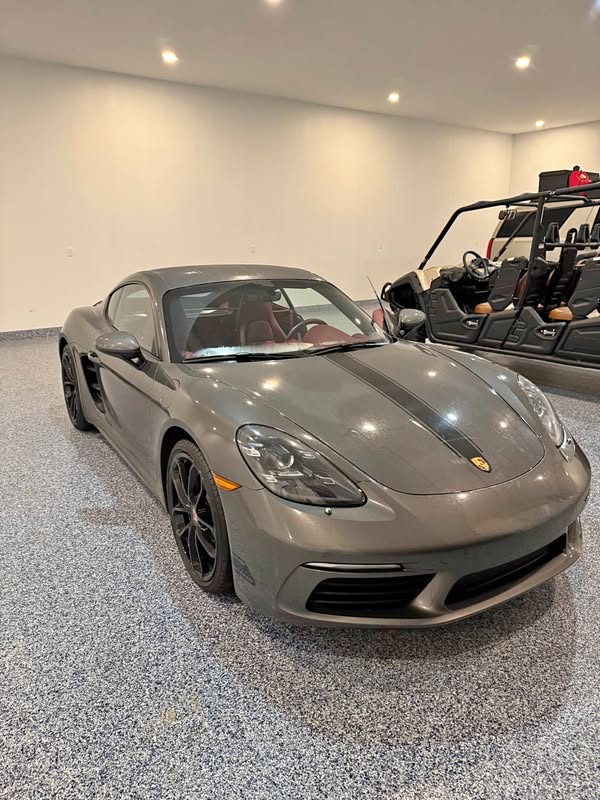 2024 Porsche 718 Cayman - Style Edition Coupe 2D