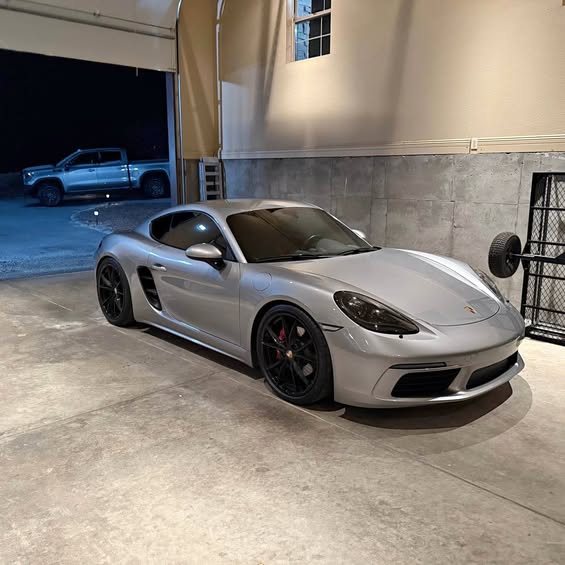 2018 Porsche 718 Cayman - 718 Cayman