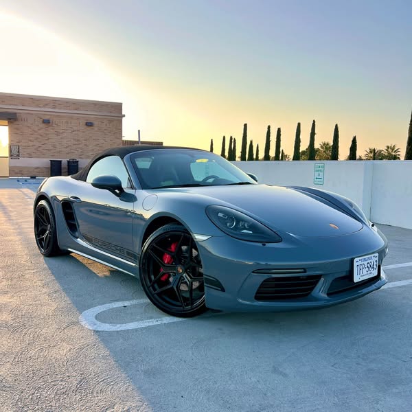 2017 Porsche 718 Boxster - S