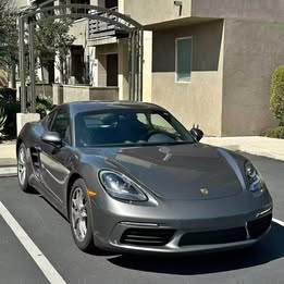 2021 Porsche 718 Cayman