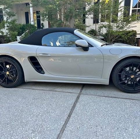2021 Porsche 718 Boxster