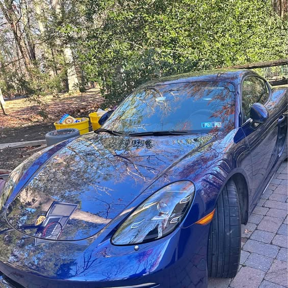 2021 Porsche 718 Cayman - Coupe 2D