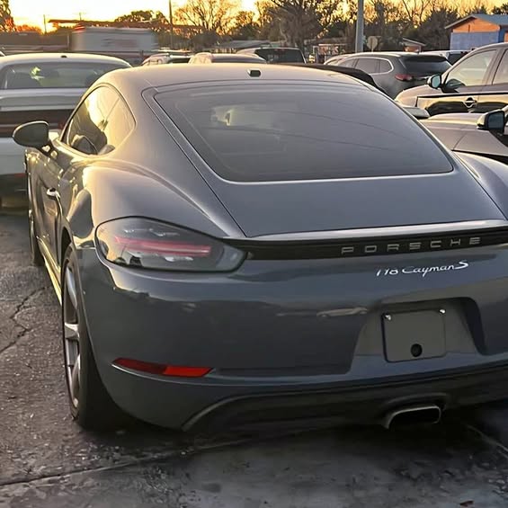 2017 Porsche 718 Cayman
