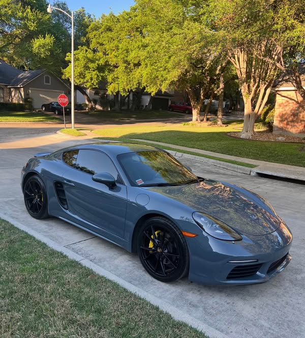 2017 Porsche 718 Cayman - 718 Cayman