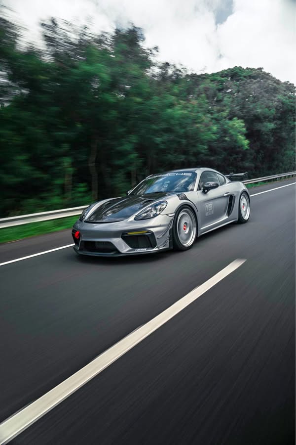 2021 Porsche 718 Cayman - T Coupe 2D