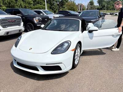 2018 Porsche 718 Boxster - BASE